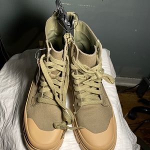 High Top Boot with Memory Foam